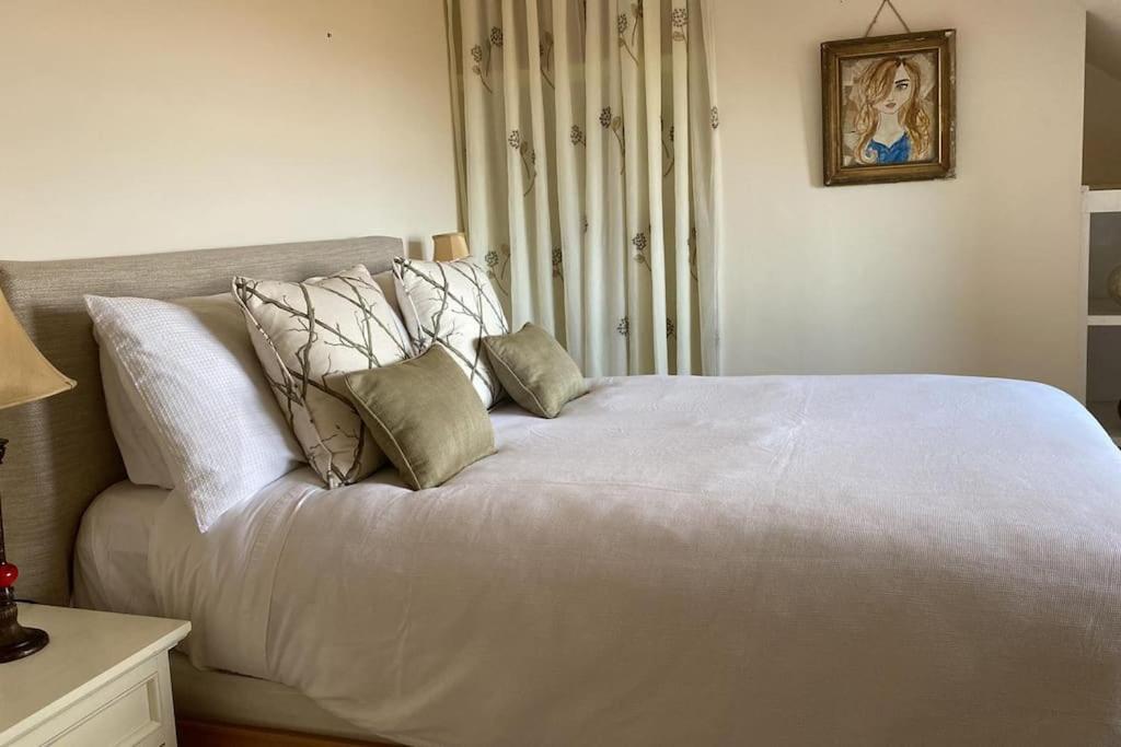 Drop Anchor House, Spacious 3 Bedroom Apartment, Fabulous Sea Views Cleggan Ngoại thất bức ảnh