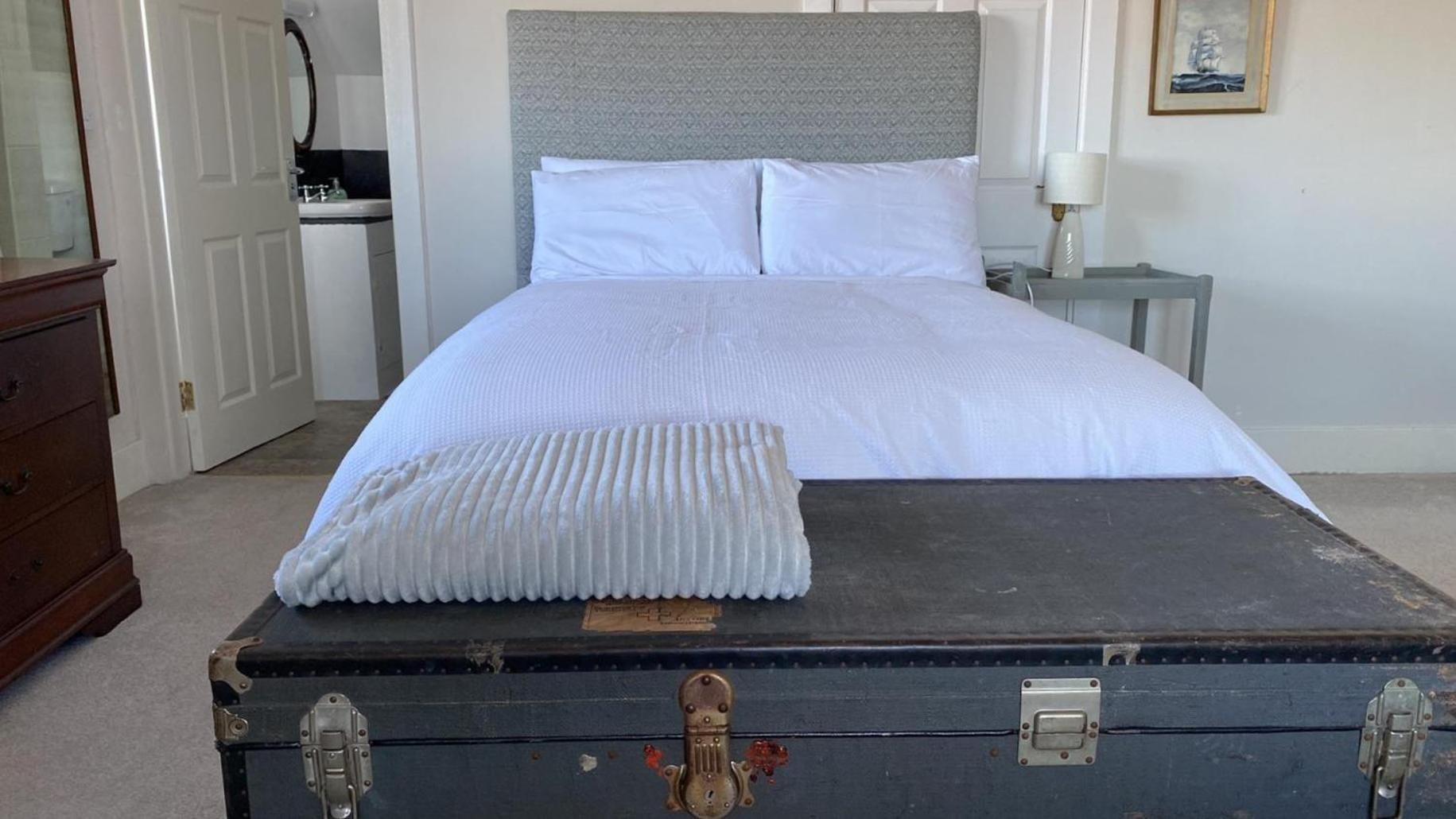 Drop Anchor House, Spacious 3 Bedroom Apartment, Fabulous Sea Views Cleggan Ngoại thất bức ảnh